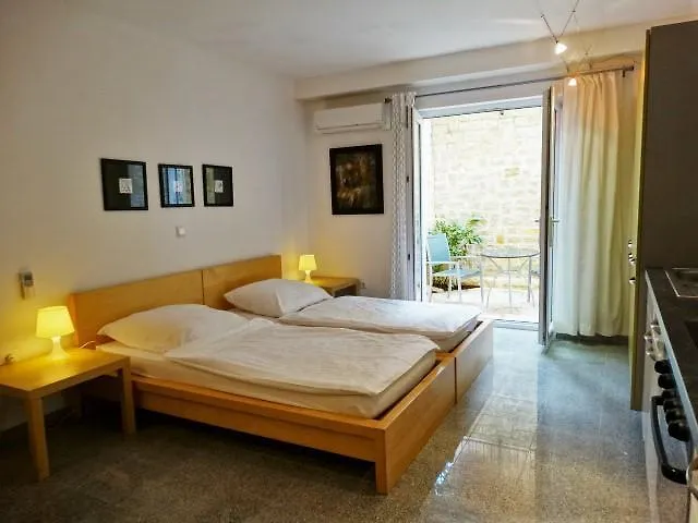 Apartments Julia Pula