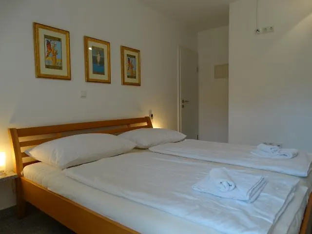 Apartments Julia Pula